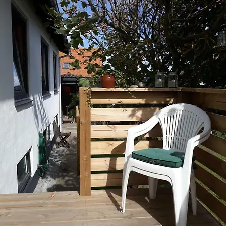 Fanny Fri Adgang Til Svommehal アパート ヴィデ・サンデ